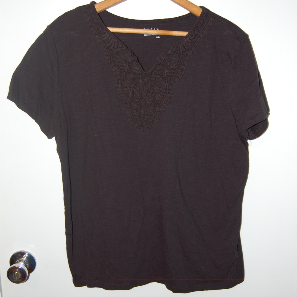Basic Editions Size L Shirt
